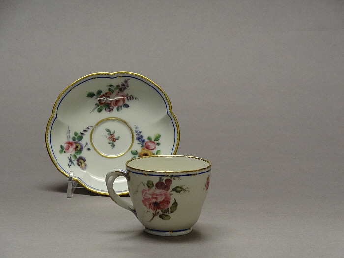 Assembled Cup and Saucer Slider Image 4